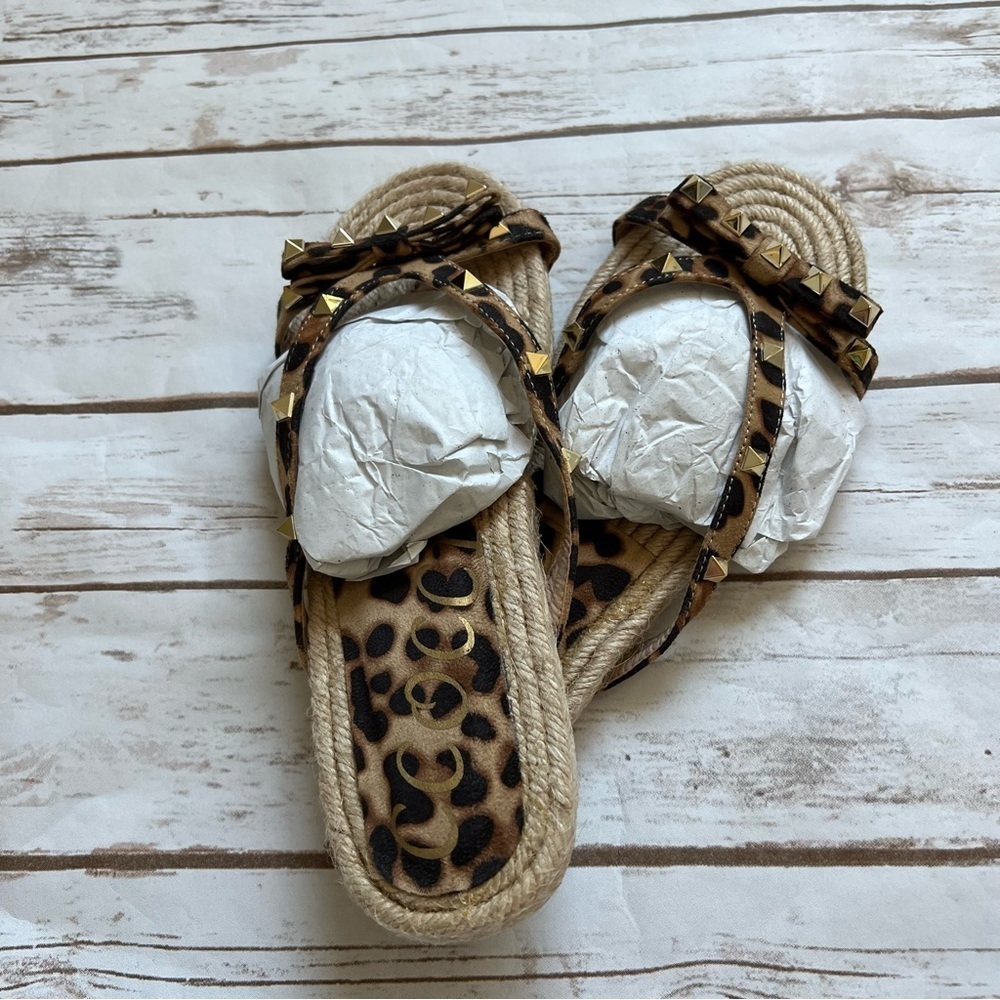 Cheetah Studded Sandals size 10 new without tags - Picture 2 of 3